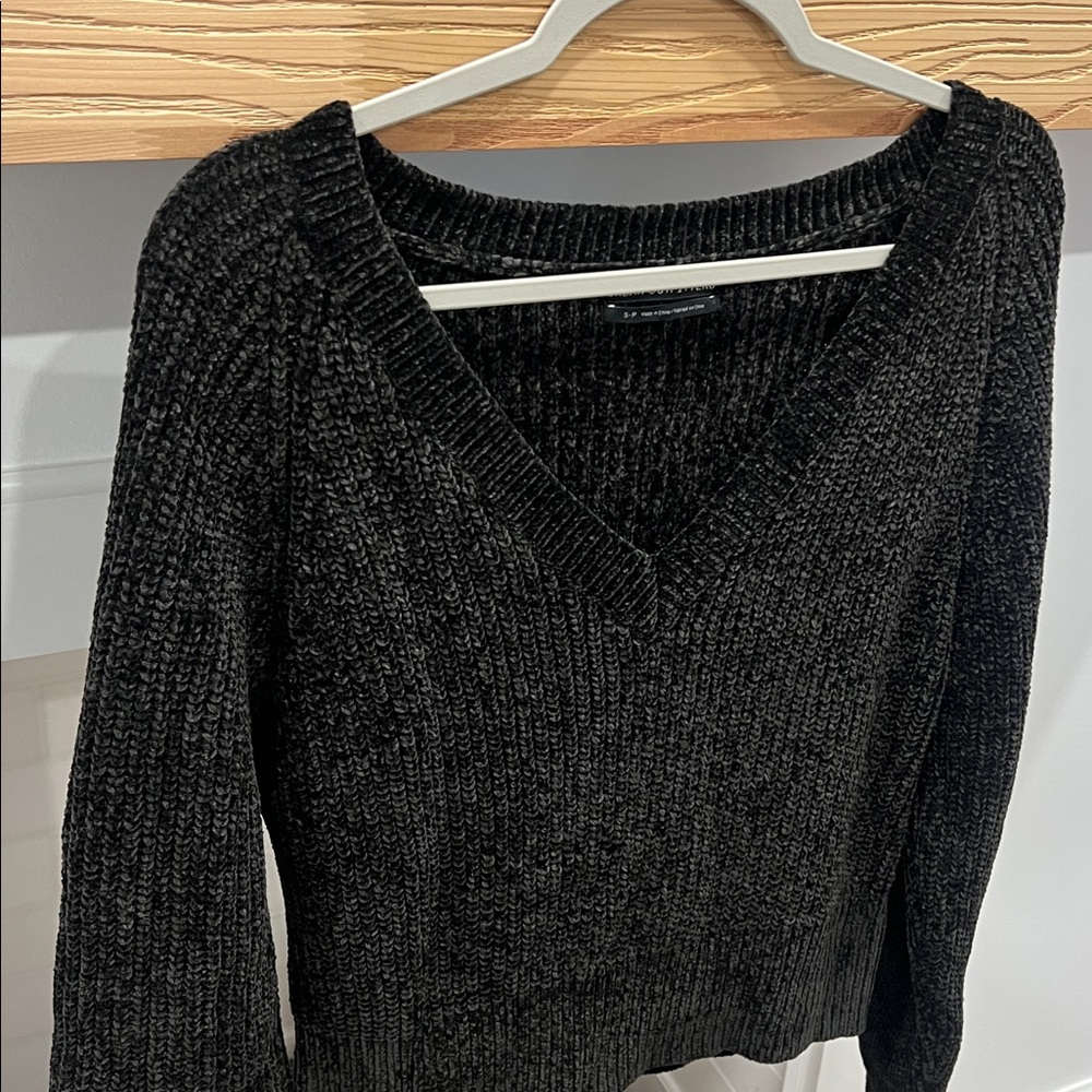 #137-Urban outfitters Sweater - Picture 3 of 7